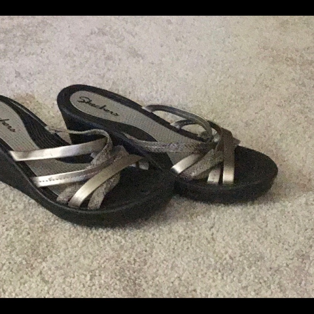 Sketchers wedge sandals